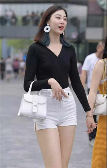 湖北父女监控光头