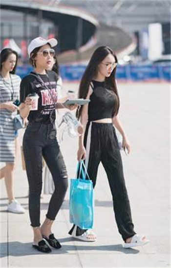 开局被病娇女友囚禁