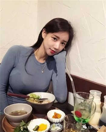 长途车轮强诗瑾探亲
