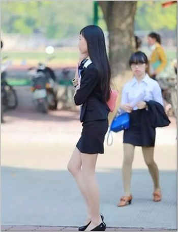 暗卫灌药受罚铁链地牢