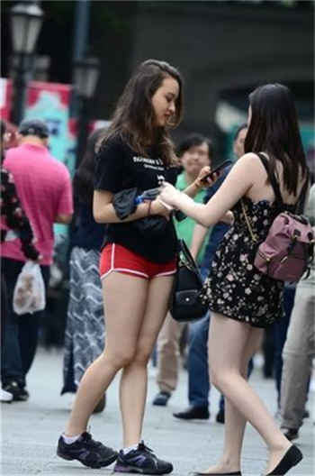 麻豆剧情舅舅小菲