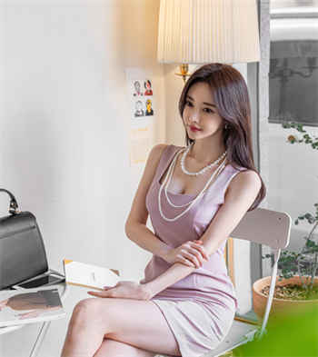 菜市场菜老板和妻子