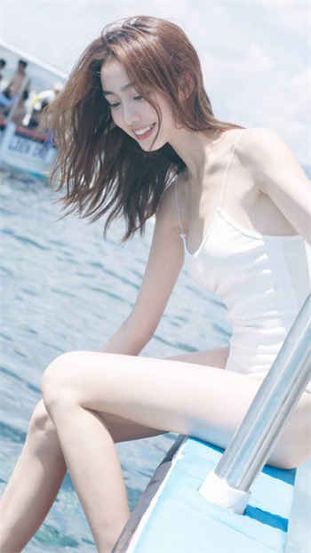 她老婆没有反抗 在厨房