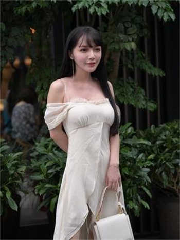 和黑狗的下午时光