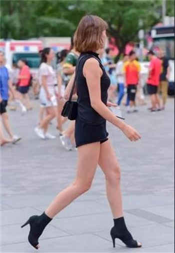 陆子炎是否喜欢顾萌萌