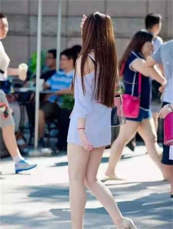 便利店的兼职妻子在线观看