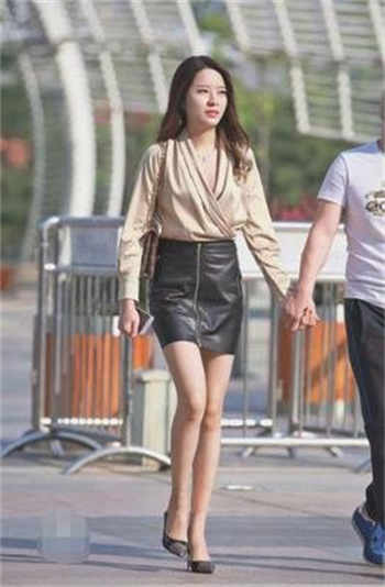 爱婷哥吃瓜取水
