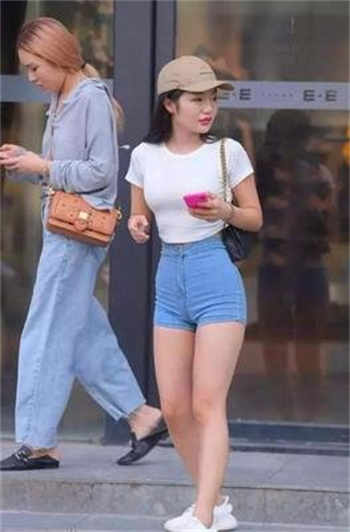 日本高清打扑克