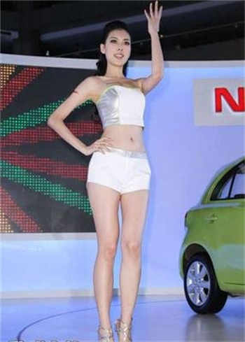 全世界都等我出道