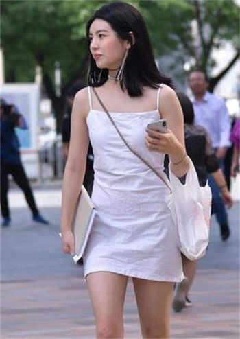 和黑狗的下午时光