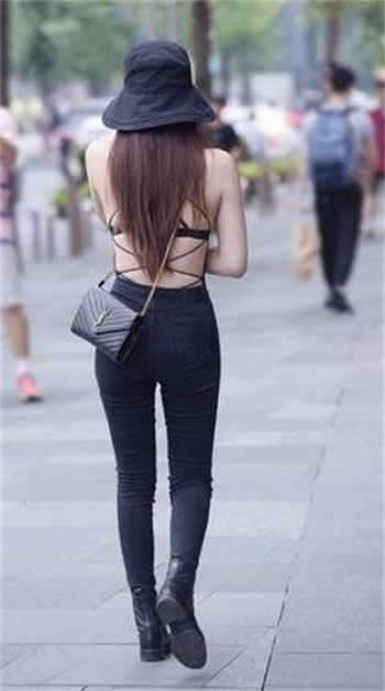 农场主的三个女儿2集