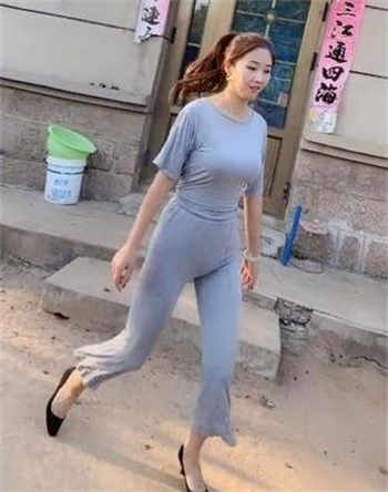 女子出轨被砍头丢河里