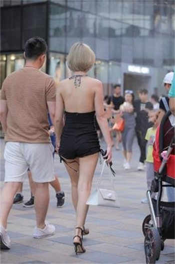 老实人绿帽子图片