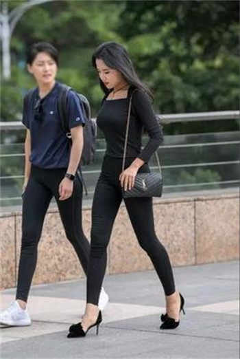 少爷陈科丫鬟桃儿