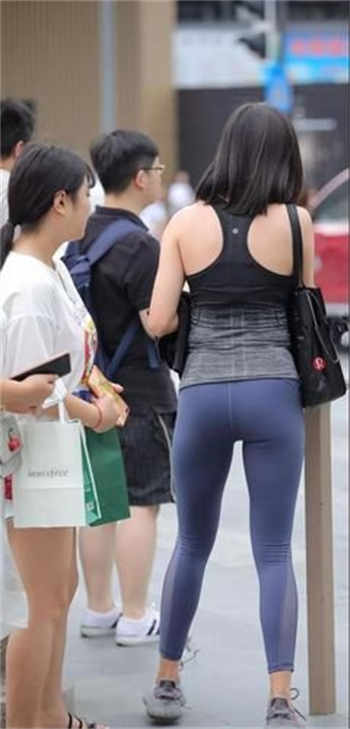 雯雯打针喝牛奶第二部